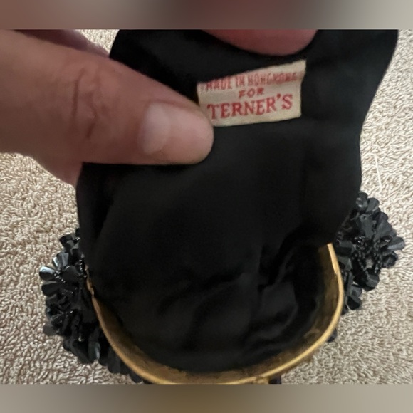 Elegant Vintage Artel Beaded Kiss Lock Purse - Picture 6 of 8